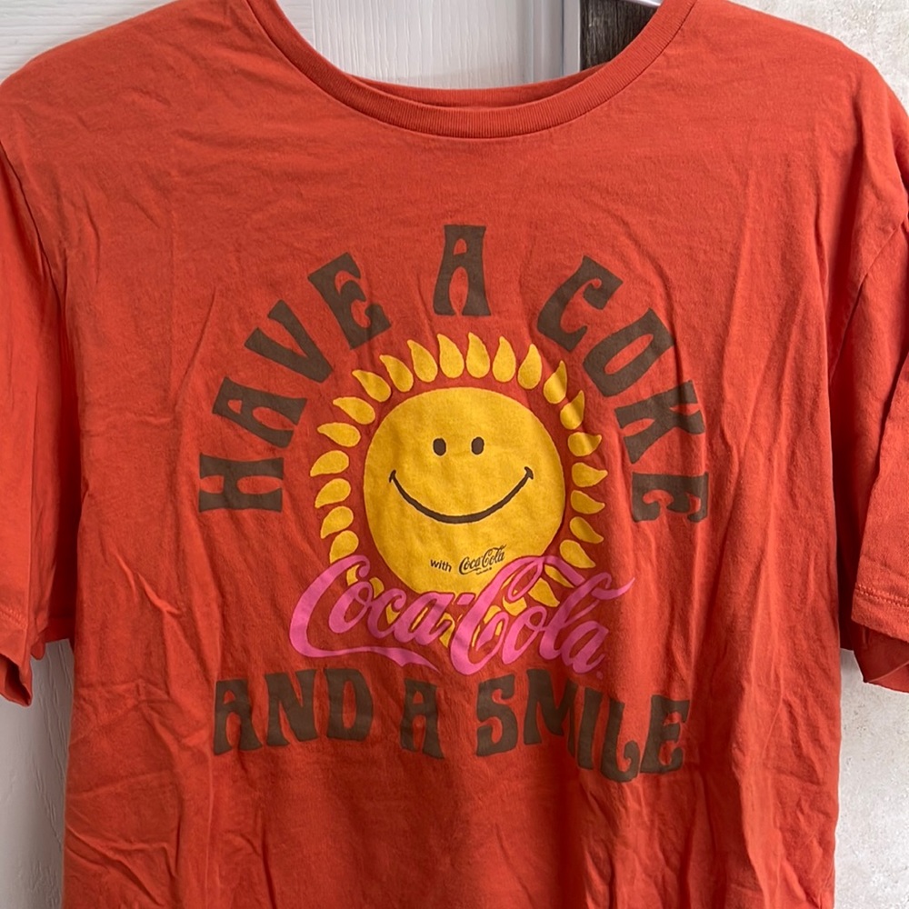 Old Navy Men’s Graphic Tee